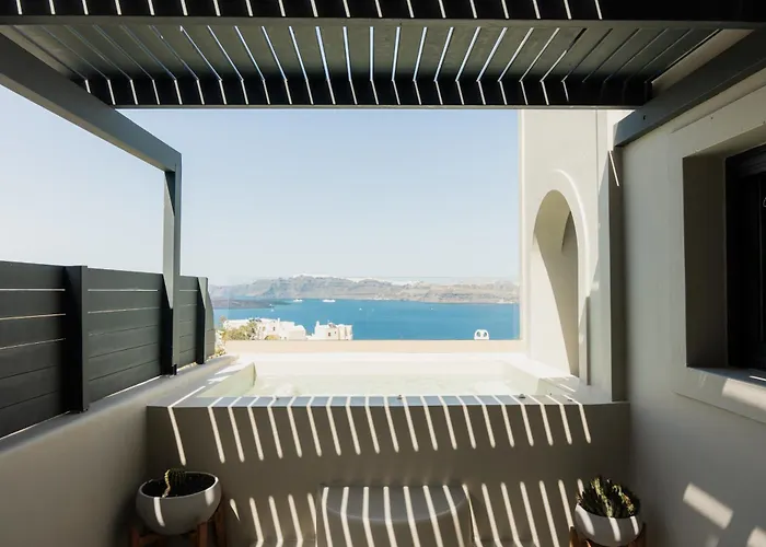 Black Diamond Suites (Adults Only)