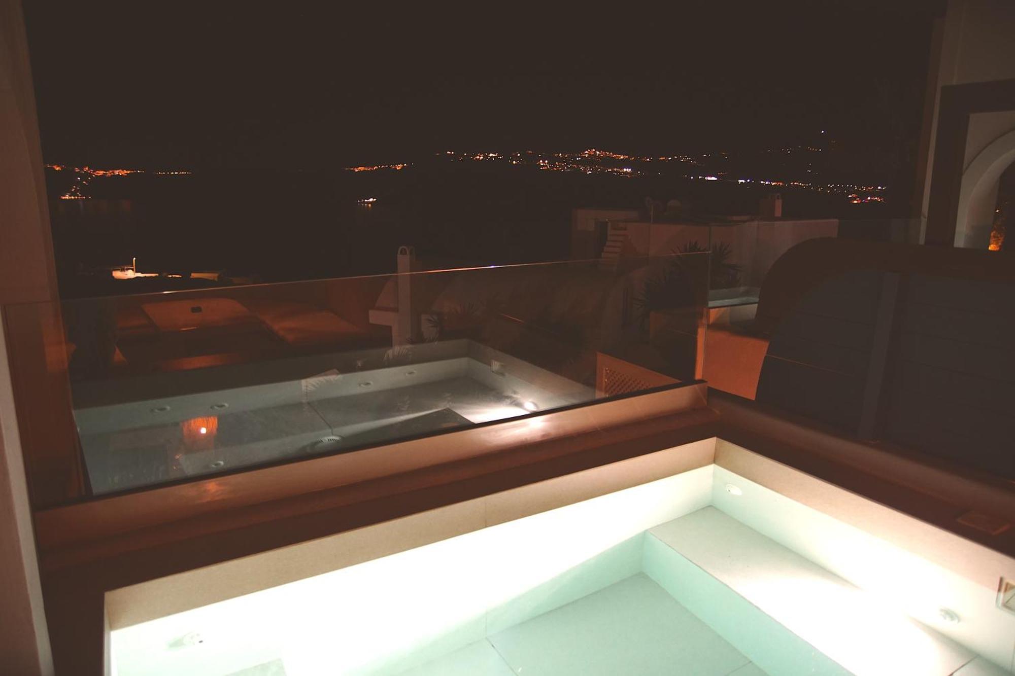 Black Diamond (adults Only) Couette-café 4*